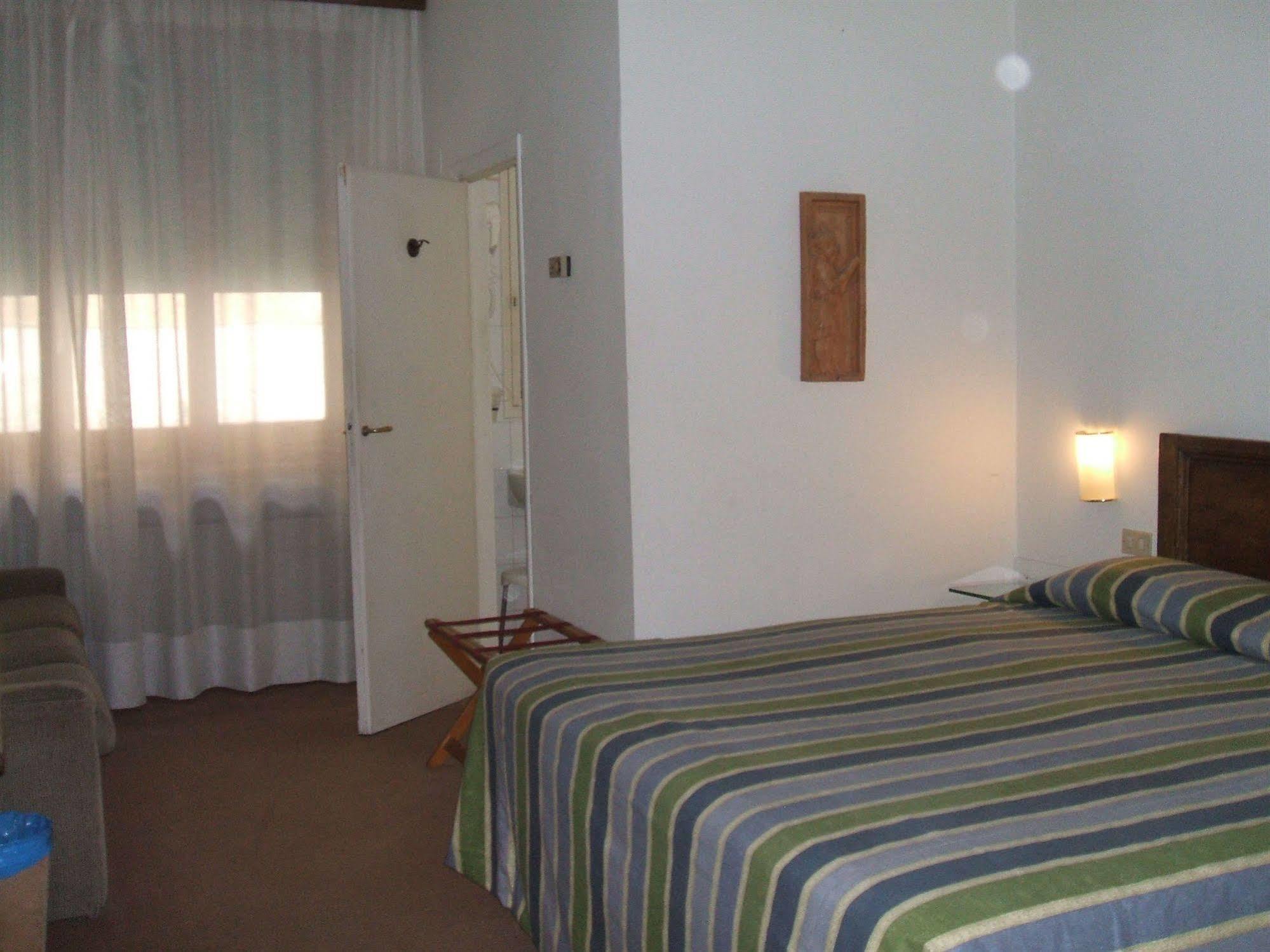 Hotel Villa Aurora Фьезоле Экстерьер фото